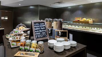 Frukostbuffé varje dag (AUD 29 per person)