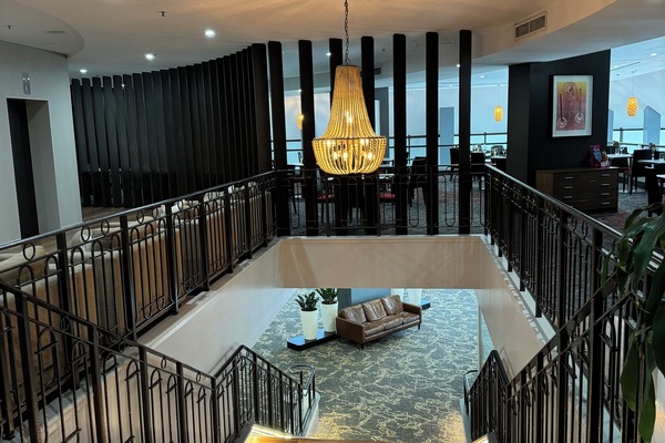 Lobby lounge