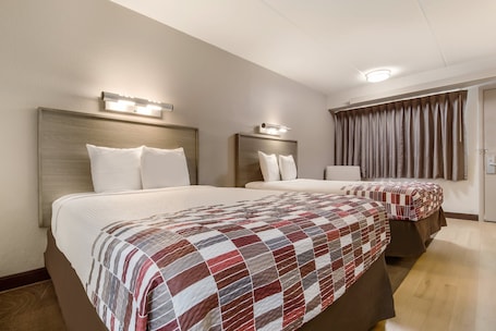 Deluxe Room, 2 Double Beds, Non Smoking | Desk, laptop workspace, blackout drapes, free WiFi