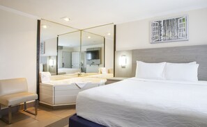 1 habitación, colchones con pillow-top y cortinas blackout 