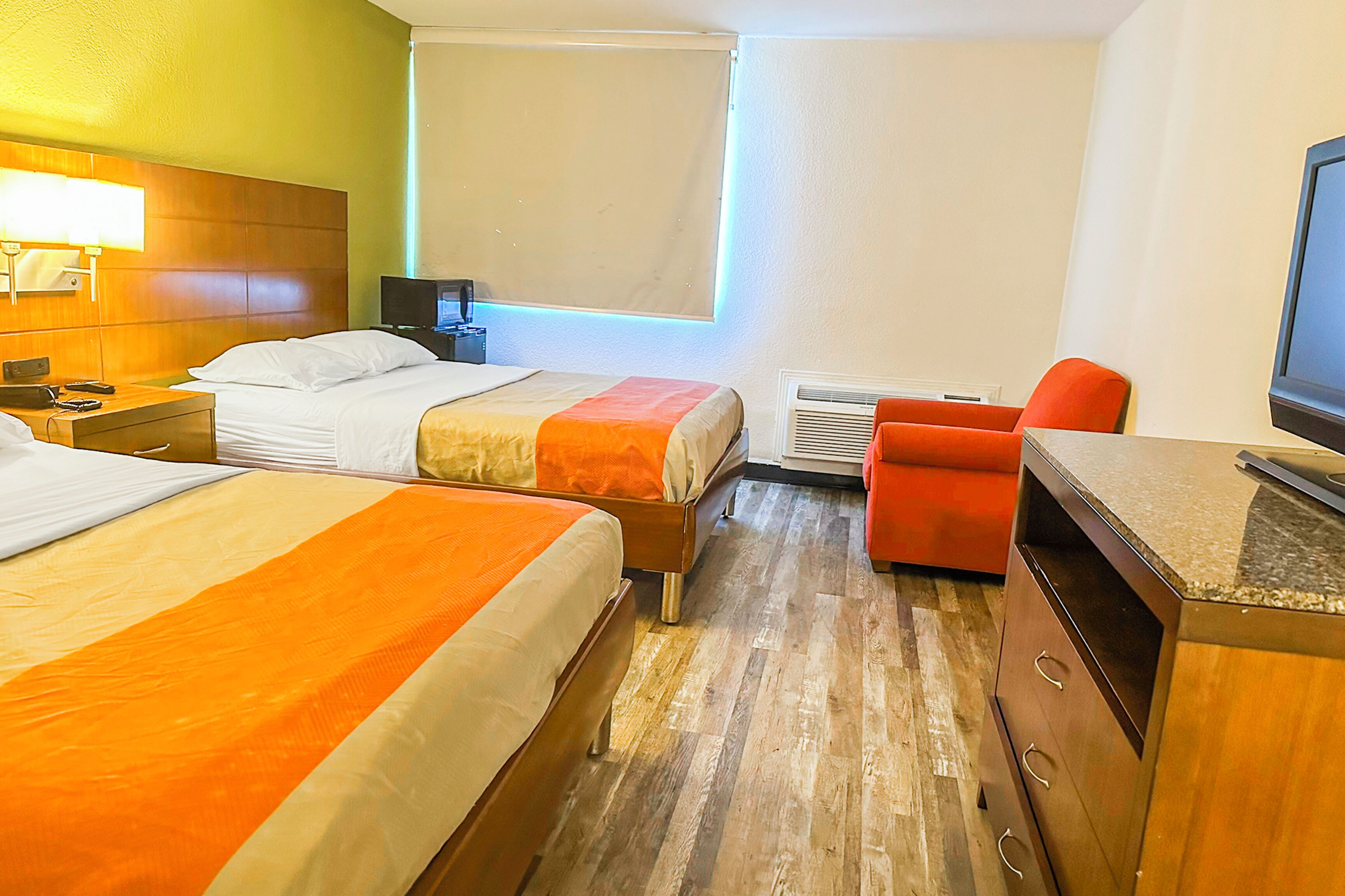 Zimmer, 2 Doppelbetten, Raucher