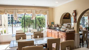 Free daily buffet breakfast
