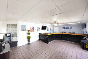 Lobby - Motel 6 Canon City, CO (Canon City)