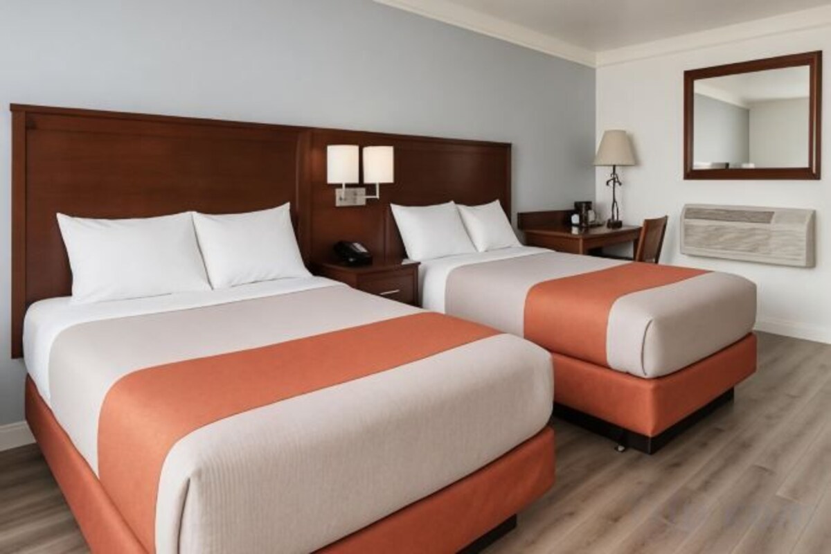 2 Queen Beds | Non-Smoking, Micfridge
