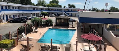 Literie de qualité supérieure, décoration personnalisée