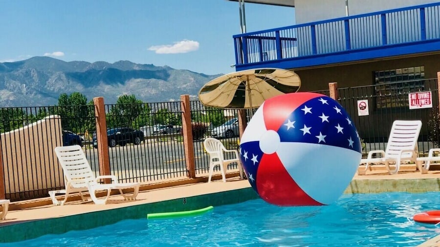 Motel 6 Canon City, CO