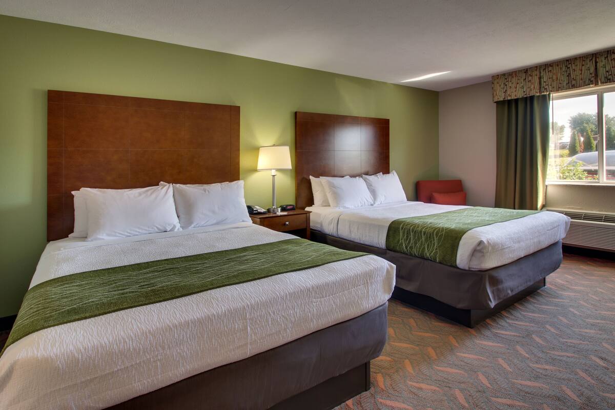 Premium bedding, Select Comfort beds, desk, laptop workspace