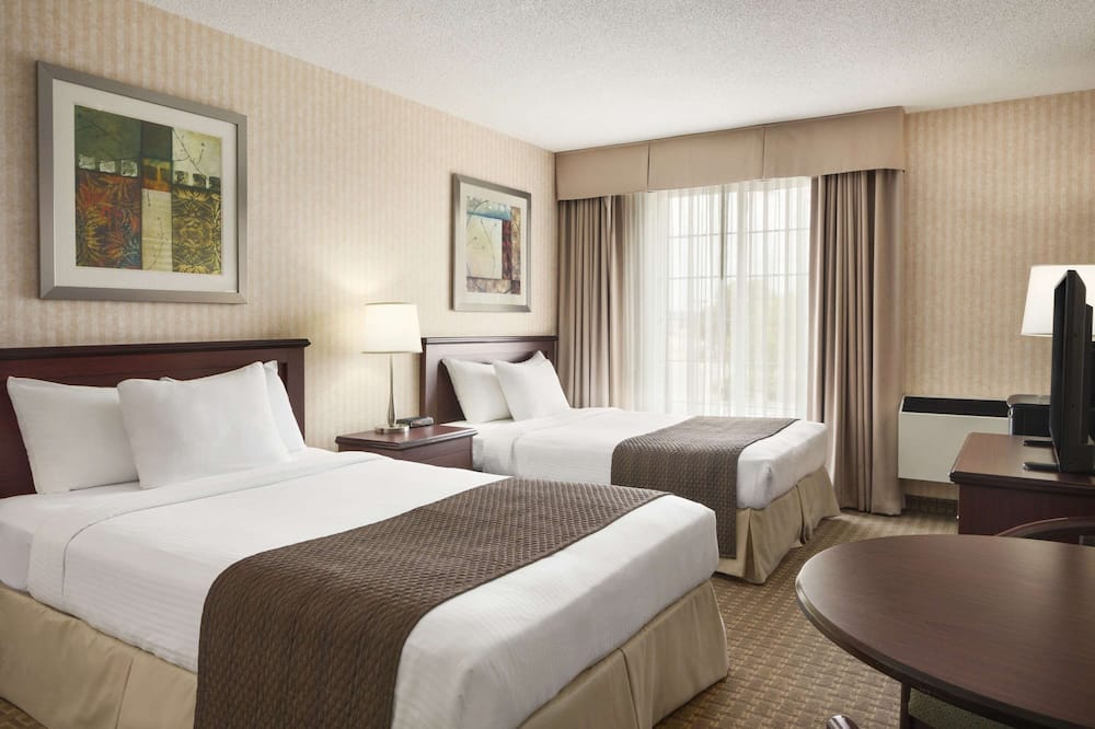 Days Inn by Wyndham Brantford