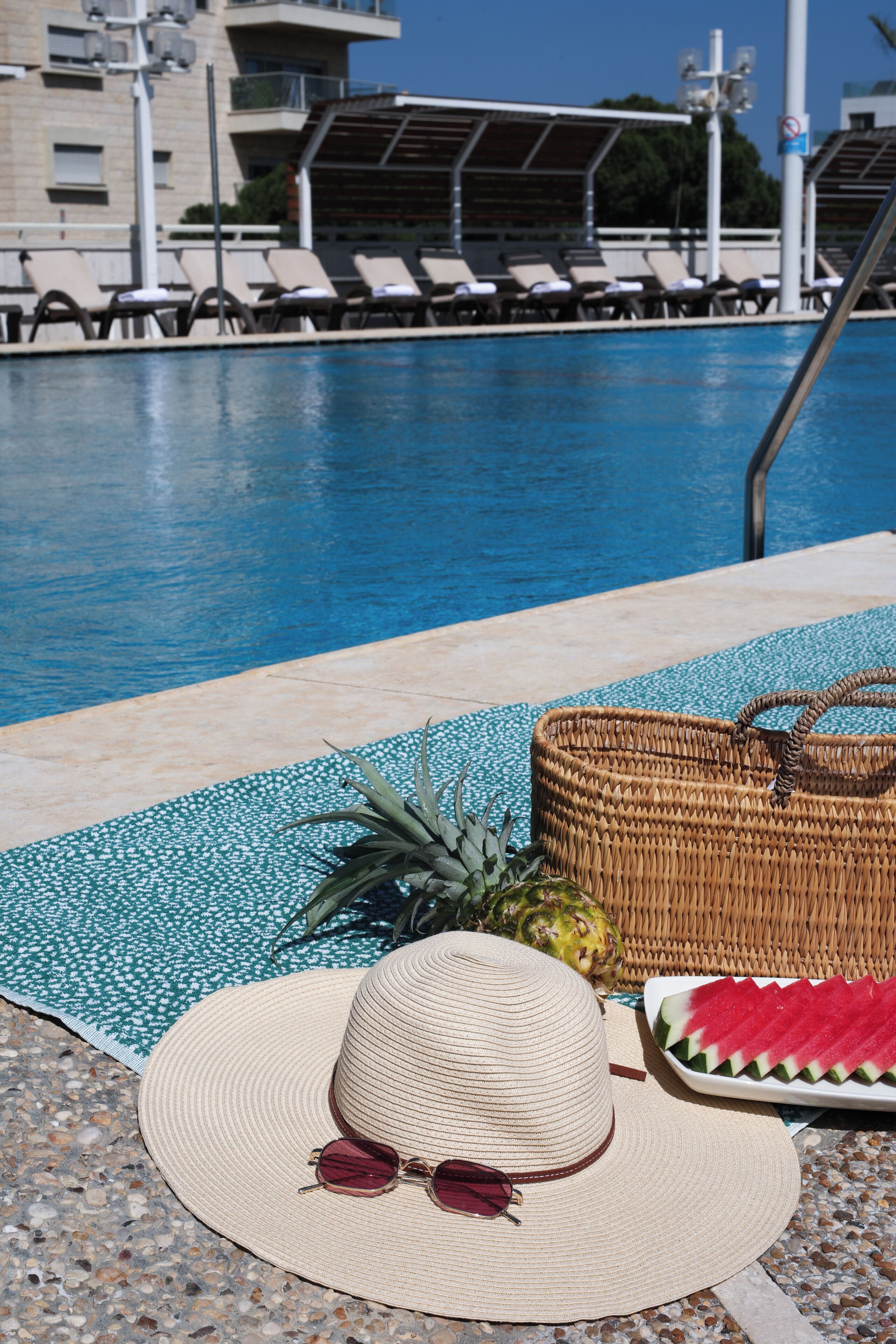 Piscina stagionale all'aperto, ombrelloni da piscina