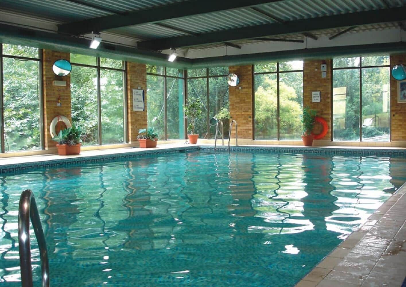 indoor pool, pool loungers