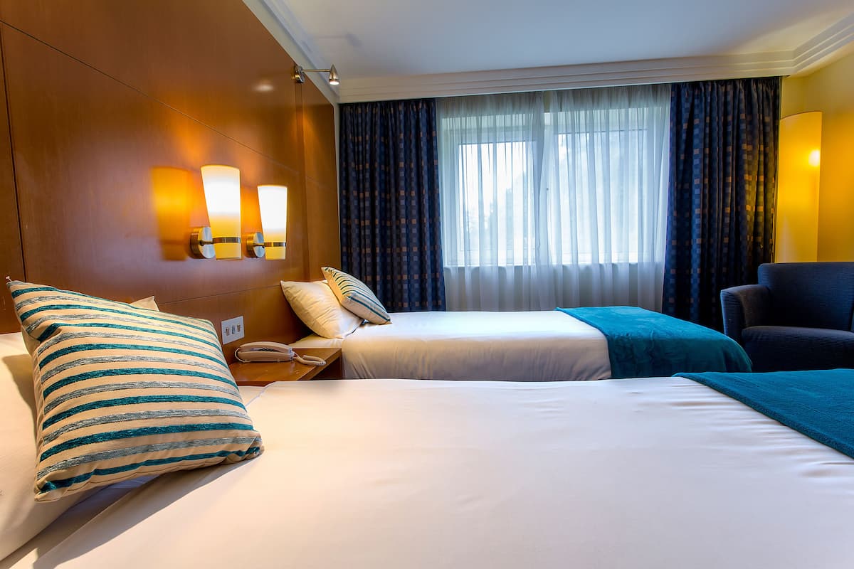 standard twin room | in-room safe, desk, iron/ironing board, free wifi