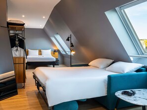 Desk, blackout curtains, soundproofing, iron/ironing board - ibis Paris La Villette Cité des Sciences 19ème (Paris)