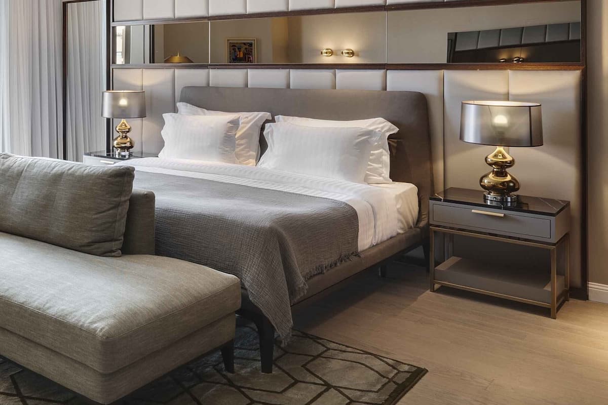 premium suite | 1 bedroom, egyptian cotton sheets, premium bedding, minibar