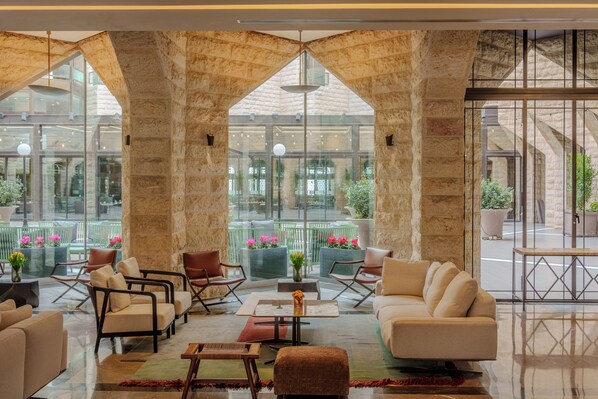 Lobby sitting area - The Inbal Jerusalem (Jerusalem)