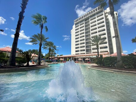 Holiday Inn Orlando Disney Springs Area, an IHG Hotel - Image 2