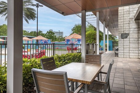 Holiday Inn Orlando Disney Springs Area, an IHG Hotel - Image 3