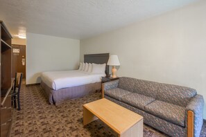 Desk, blackout drapes, iron/ironing board, free WiFi - Cottonwood Suites Boise Riverside Downtown (Boise)