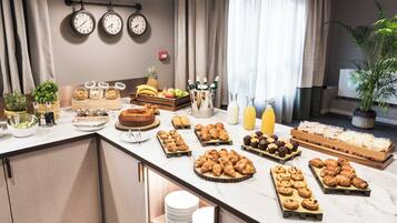 Daily buffet breakfast (EUR 14 per person)