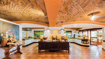 3 restoran, kahvaltı, öğle yemeği sunulur, Meksika mutfağı