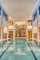 Couples treatment rooms, sauna, steam room, body treatments