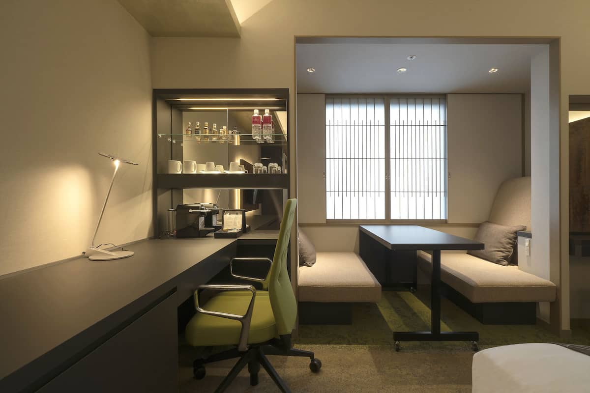 Standard Room, 2 Single Beds (Stocked Minibar)