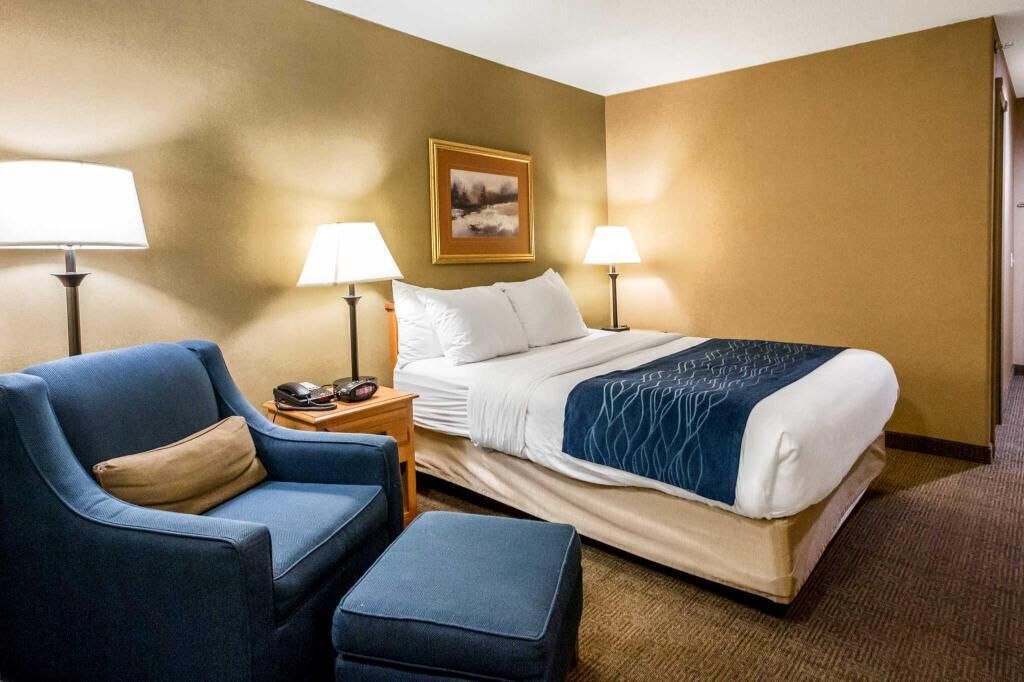 In-room safe, desk, soundproofing, iron/ironing board