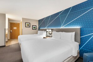 ห้องสแตนดาร์ด, เตียงควีนไซส์ 2 เตียง, ปลอดบุหรี่ | ตู้นิรภัยในห้องพัก, โต๊ะทำงาน, ห้องเก็บเสียง, เตารีด/โต๊ะรีดผ้า