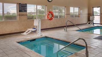 Indoor pool, sun loungers