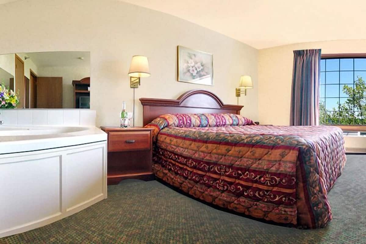 Desk, iron/ironing board, free WiFi, bed sheets