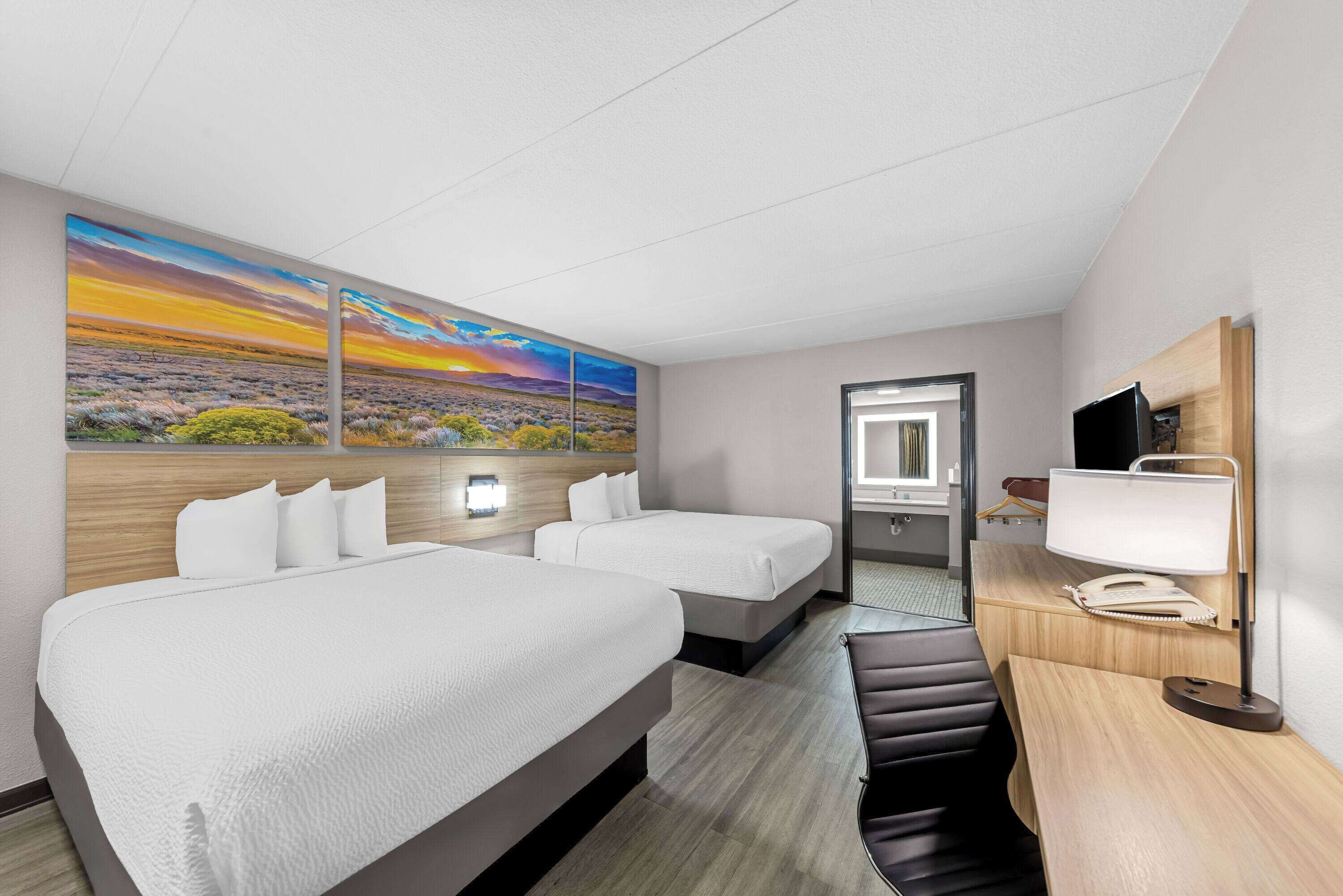 客房, 2 张大床, 无障碍, 无烟房 (Mobility) | 办公桌、熨斗/熨衣板、免费 WiFi、床单