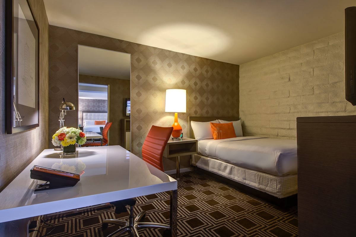 suite, multiple beds (portola suite) | in-room safe, desk, blackout curtains, soundproofing