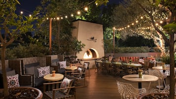 Californian cuisine, al fresco dining