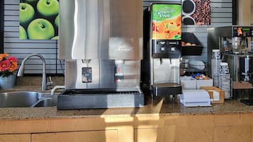 Desayuno completo incluido todos los días