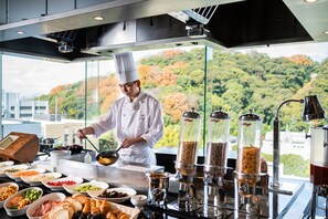 Desayuno buffet todos los días (con cargo)