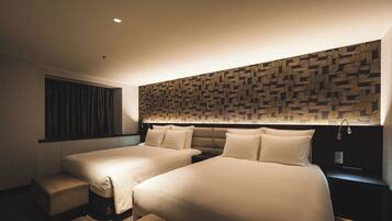 Minibar, in-room safe, desk, blackout drapes