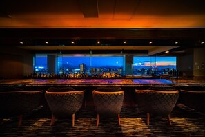 Bar (on property) - ANA Crowne Plaza Matsuyama by IHG (Matsuyama)