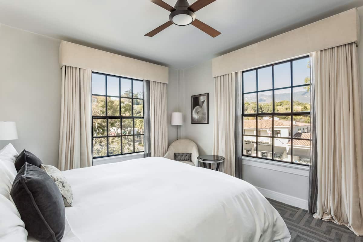 Standard Room, 1 King Bed, Mountain View | View from room
