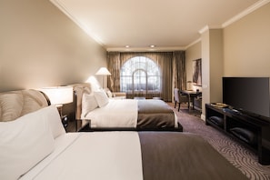 Luxury Studio, 2 Queen Beds | Premium bedding, in-room safe, individually decorated