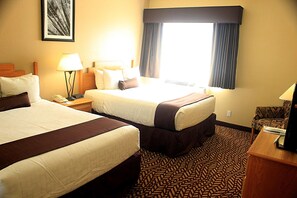 Escritorio, tabla de planchar con plancha y cunas 