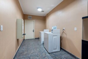 Interior - Best Western Turquoise Inn & Suites (Cortez)