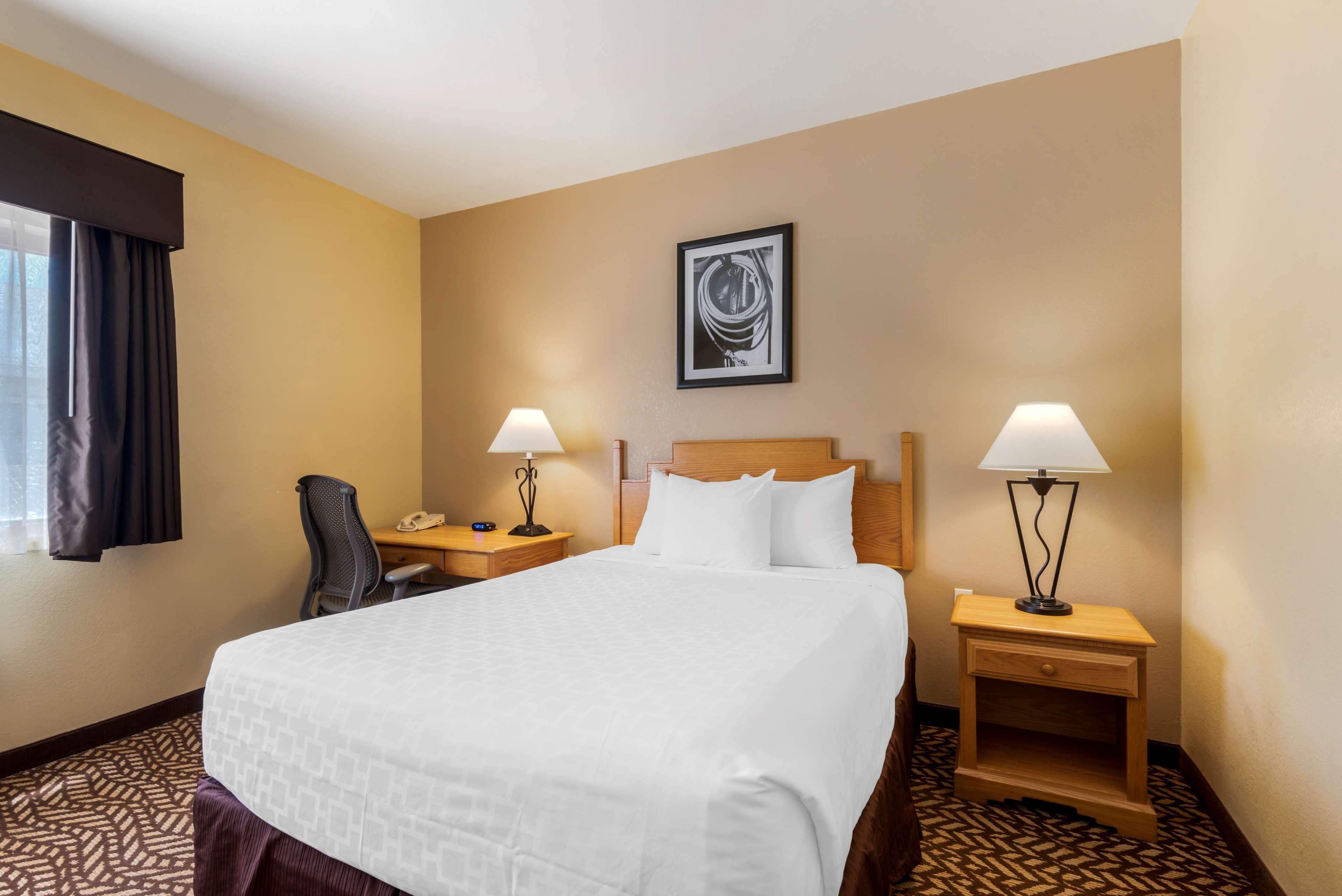 Desk, iron/ironing board, cribs/infant beds, rollaway beds