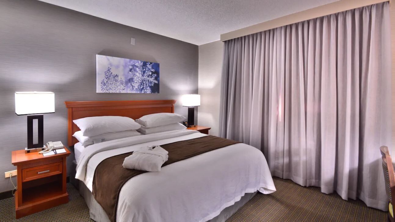 Premium bedding, pillow-top beds, in-room safe, cots/infant beds