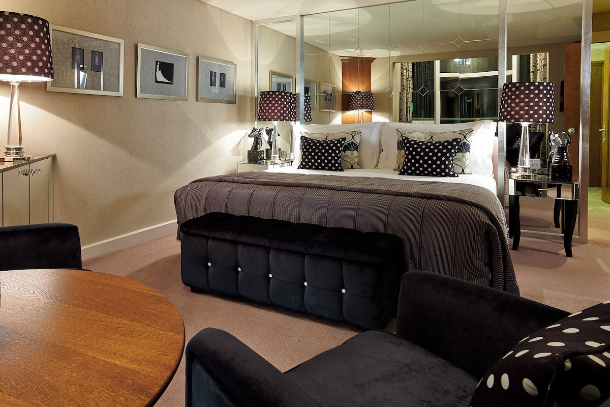 Suite | Ropa de cama de alta calidad y minibar