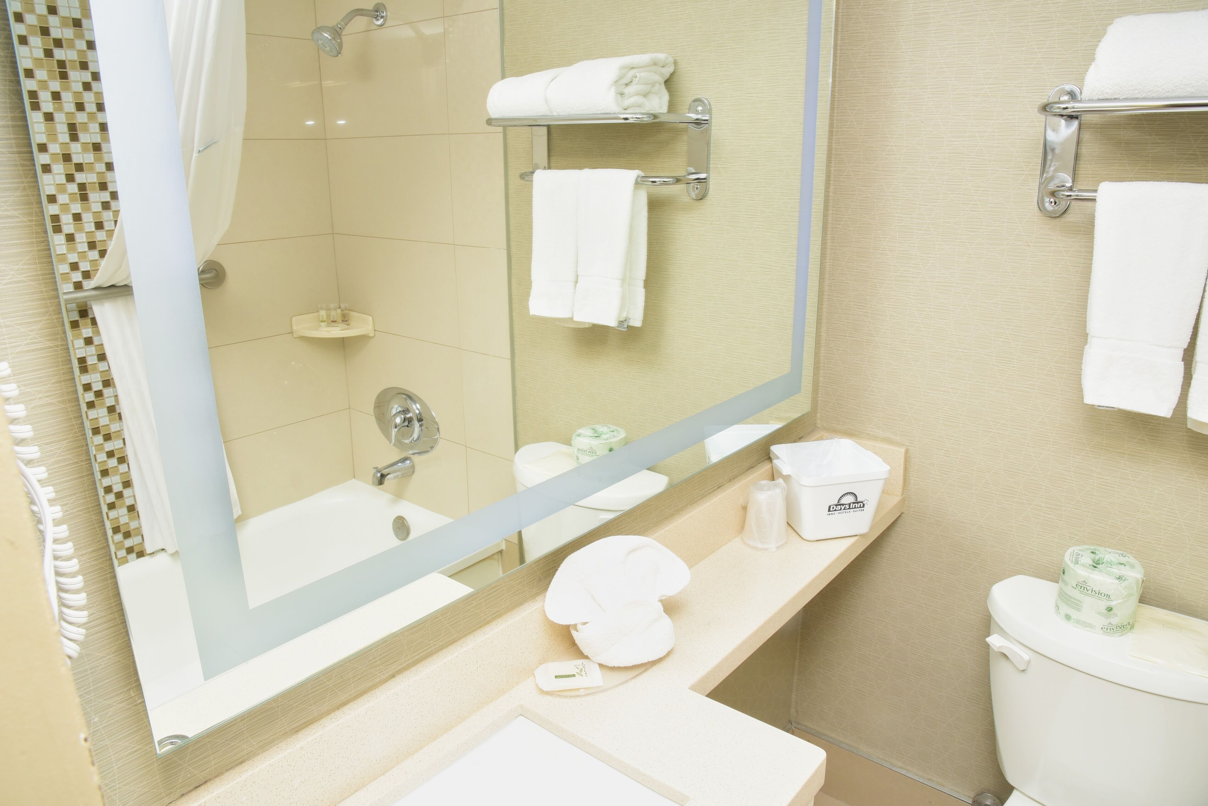 Photo - Days Inn by Wyndham Ottawa