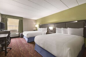 Standard Room, 2 Queen Beds, Non Smoking - Days Inn by Wyndham Ottawa (Ottawa)