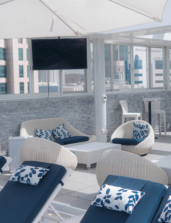 Rooftop terrace - Millennium Downtown (Abu Dhabi)