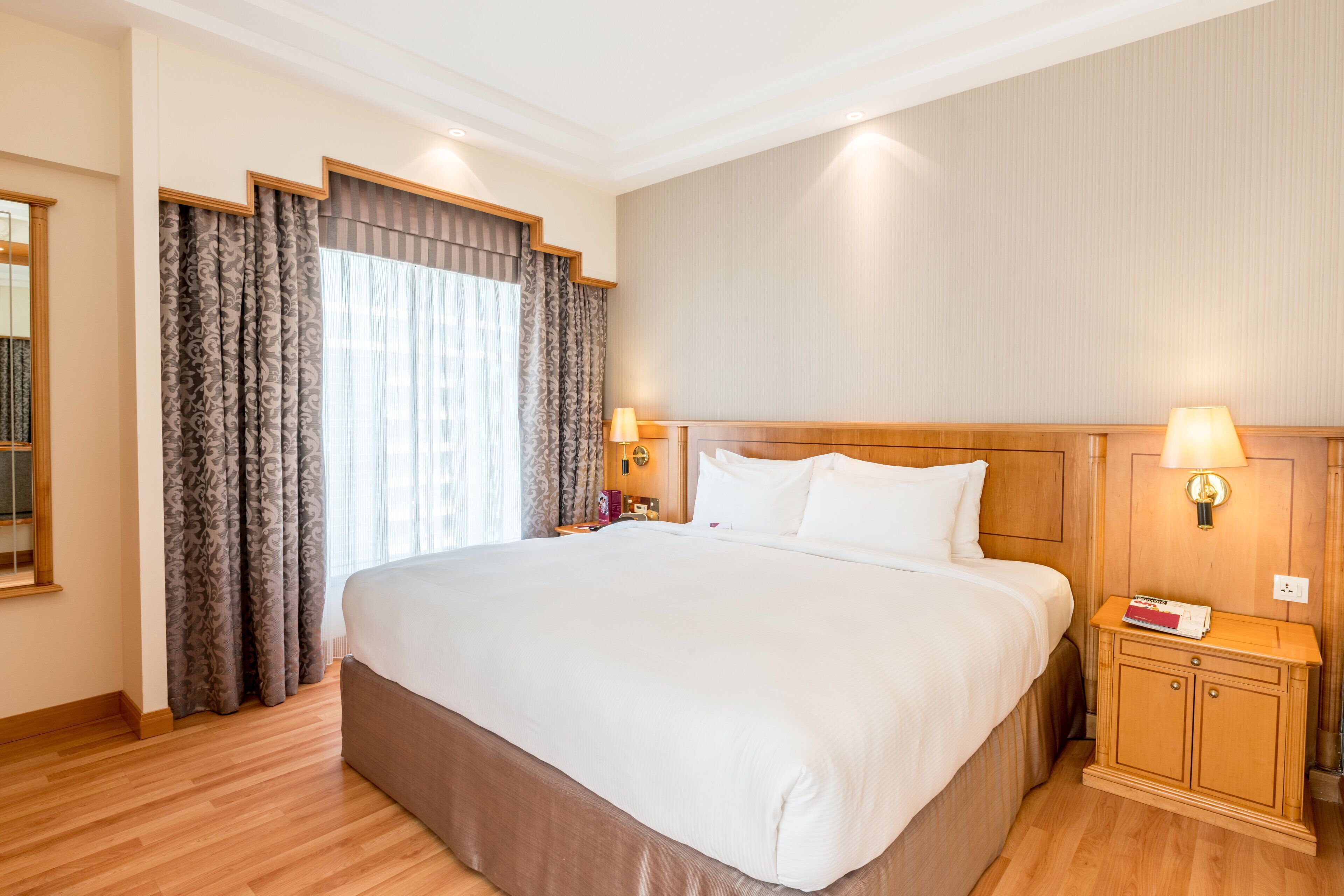 Premium bedding, pillowtop beds, minibar, in-room safe