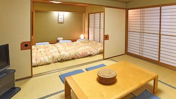 Japanese Room A | Living area