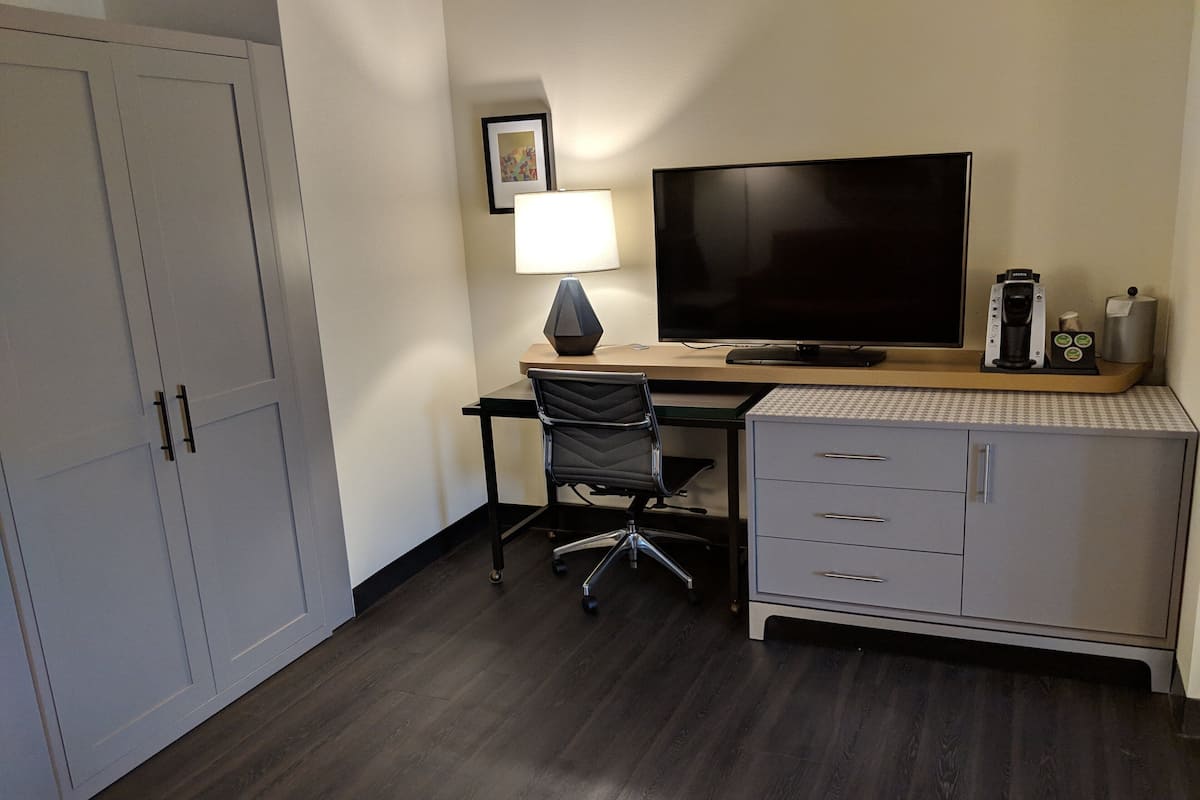 1 bedroom, desk, laptop workspace, blackout curtains