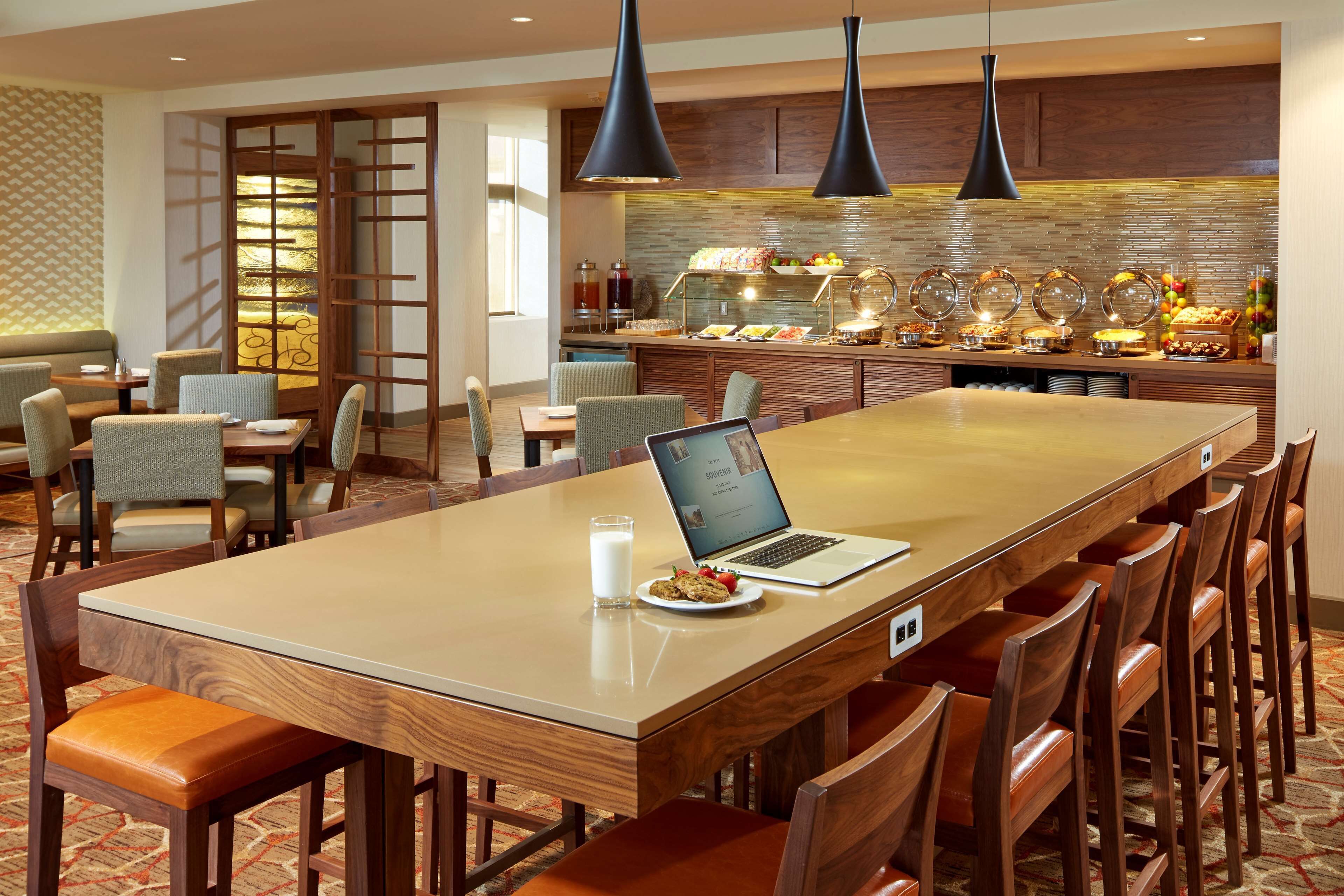 Daily buffet breakfast for a fee